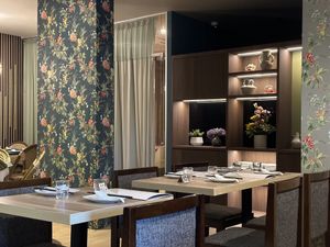 Nice cosy dining restaurant   at Mother Earth Classic - 大地之素 in Central Singapore