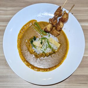 Vegan Version of Signature Satay Beehoon at Mother Earth Classic - 大地之素 in Central Singapore