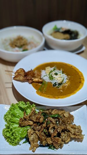 Vegan Crispy Salt and Cumin Abalone Mushroom, Signature Satay Beehoon, Crabmeat White Beehoon, Fish Slice Seaweed Soup at Mother Earth Classic - 大地之素 in Central Singapore