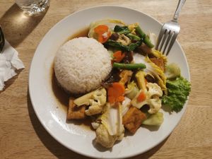 Mixed vegetables with tofu at Nick Restaurant in Siem Reap