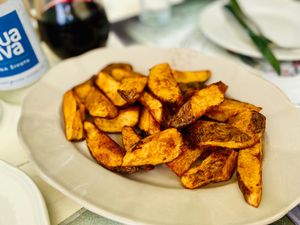 Fried potatoes at Pasent in Sremski Karlovci