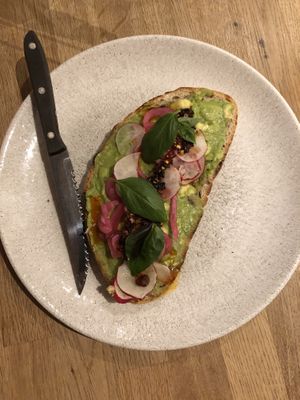 Smashed avo  at Greasy Spoon - St Göransgatan in Stockholm