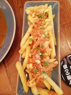Super vegan fries (minus siracha) #Veganuary at Soba in Glasgow