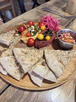 Hummus  at Masha Vegeteria in Jelsa