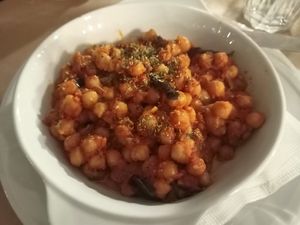 Chickpeas and eggplant in oven at Rediviva Cucina Povera in Thessaloniki