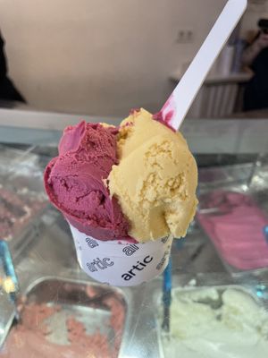 Big scoops for the smallest size: Raspberry & dragon fruit and passion fruit  at Artic Gelat Artesà in Vilanova I La Geltru
