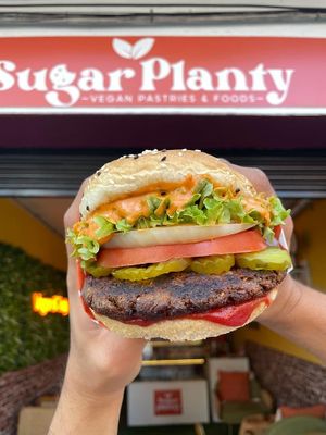 Hamburguesa vegana Whoplanty at Sugar Planty in Mexico City
