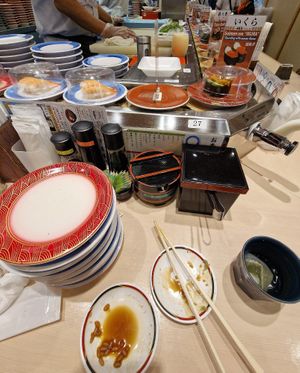 Counter dining. Space to put bag under counter, or under your seat. Seat has a little back rest too. at Sushino Musashi in Kyoto