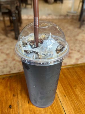 Iced coconut juice with black coffee (40 THB) at Kinphak Cafe  in Chiang Mai