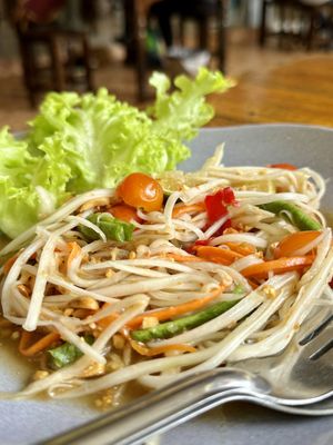 Thai style papaya salad (50 THB)  at Kinphak Cafe  in Chiang Mai
