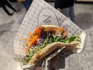 Pita with Outlawz Seitan at Veganitas in Bern