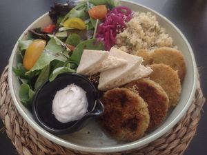 Delicious falafel bowl with homemade falafels at Balino Yoga Café  in Sevilla