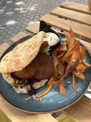 Falafel pita sandwich  at Balino Yoga Café  in Sevilla