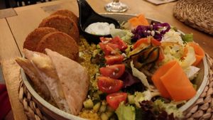 Falafel Buddha Bowl at Balino Yoga Café  in Sevilla