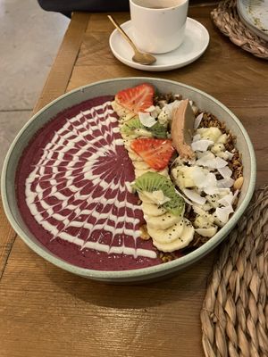 Smoothie bowl  at Balino Yoga Café  in Sevilla