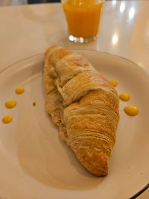  at Balino Yoga Café  in Sevilla