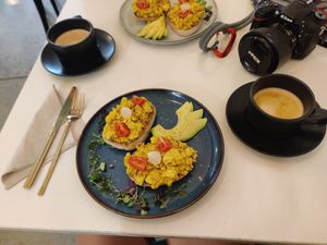 Tofu toast at Balino Yoga Café  in Sevilla