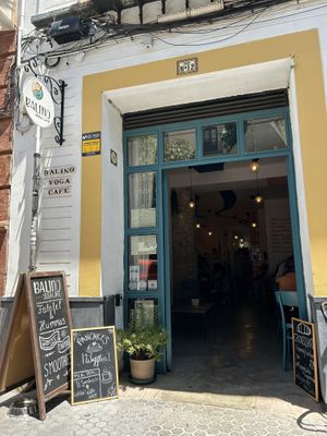 Shop front  at Balino Yoga Café  in Sevilla