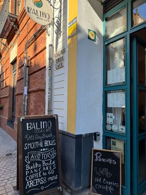  at Balino Yoga Café  in Sevilla