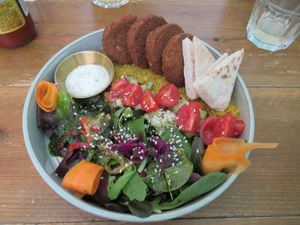  at Balino Yoga Café  in Sevilla