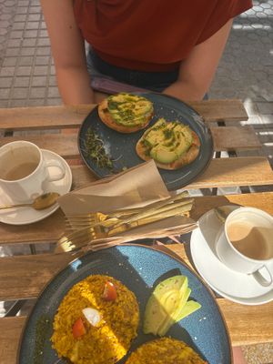  at Balino Yoga Café  in Sevilla