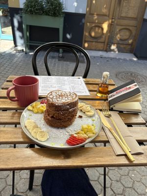   at Balino Yoga Café  in Sevilla