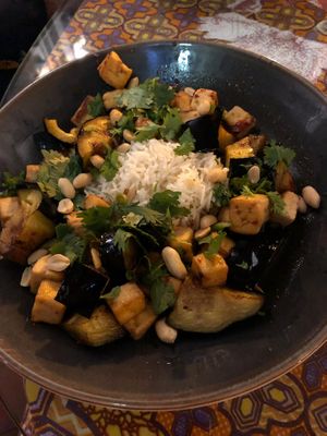 Sweet and sour eggplant with tofu at PSI in Lisbon