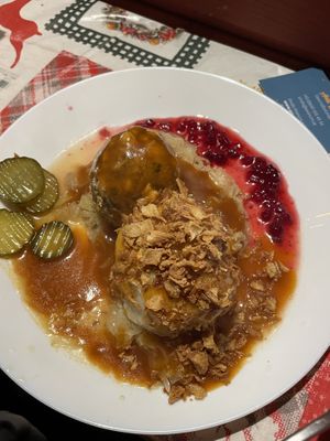 Tirolerknödel und Grammelknödel  at Jablonski's in Vienna