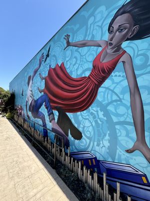 Mural  at Tapizôn in El Segundo