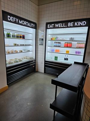 Grab and go at E+ROSE Wellness - Peabody Plaza in Nashville