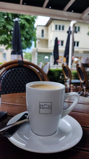 קפה עם חלב שיבולת שועל at Burg Brasserie in Vaduz