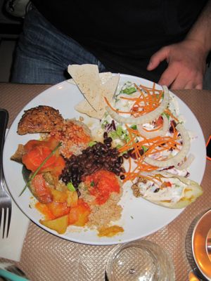 leckerer Teller at Le Grenier de Notre Dame in Paris