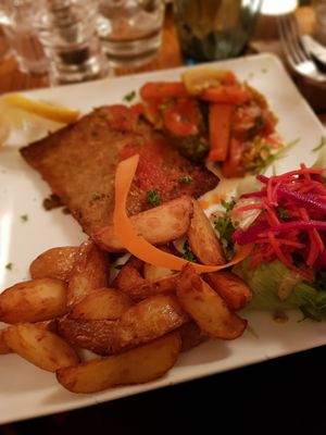 Seitan with vegetables at Le Grenier de Notre Dame in Paris