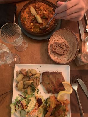 Escalope de seitan et casserole tofu  at Le Grenier de Notre Dame in Paris