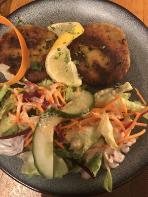 Falafels and raw veggies  at Le Grenier de Notre Dame in Paris