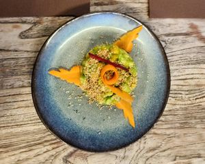 Avocado appetizer at Le Grenier de Notre Dame in Paris