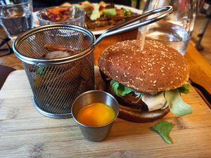 Vegan Burger at Le Grenier de Notre Dame in Paris