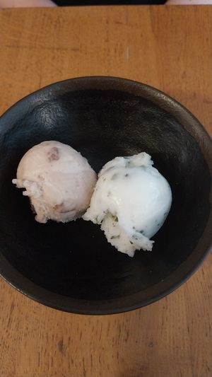 Vegan ice-cream at Le Grenier de Notre Dame in Paris