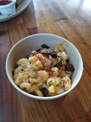 Side of bacon Mac and cheese at Veggie Grill by Next Level - The Dome in Hollywood