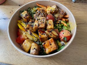 Poké bowl with Tofu at Street Kitchen in Borkum