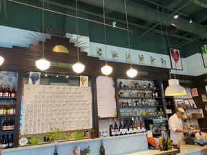 Counter inside at Le Botaniste - Bryant Park in New York City