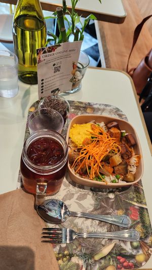 #Veganuary at Le Botaniste - Bryant Park in New York City