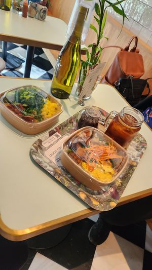 #Veganuary at Le Botaniste - Bryant Park in New York City