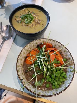 Mashed potatoes with mushroom gravy 9/10  at Le Botaniste - Bryant Park in New York City