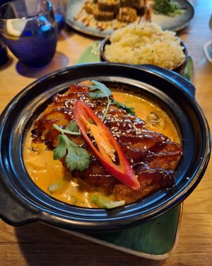Cà Ri Bowl mit Tempura Seitan Hähnchen und Sesamreis at Vegana Vietnamese Restaurant in Mannheim