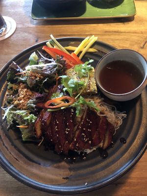 Rice noodles, v-beef, „omelette“, mango… super-good! (16,50€)  at Vegana Vietnamese Restaurant in Mannheim