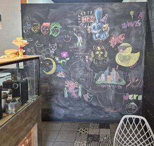 Chalkboard to get creative 🩷 at Rebel's Diner in Cuernavaca