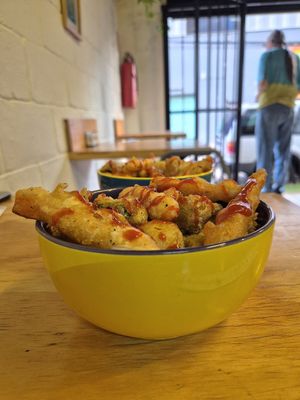 Delicious tempura noodles 😋 at Rebel's Diner in Cuernavaca