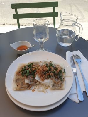 Raviolis vietnamiens at Vegebowl in Paris