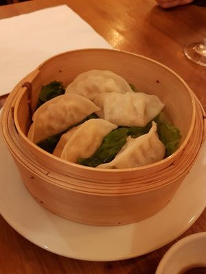 Dumplings at Vegebowl in Paris